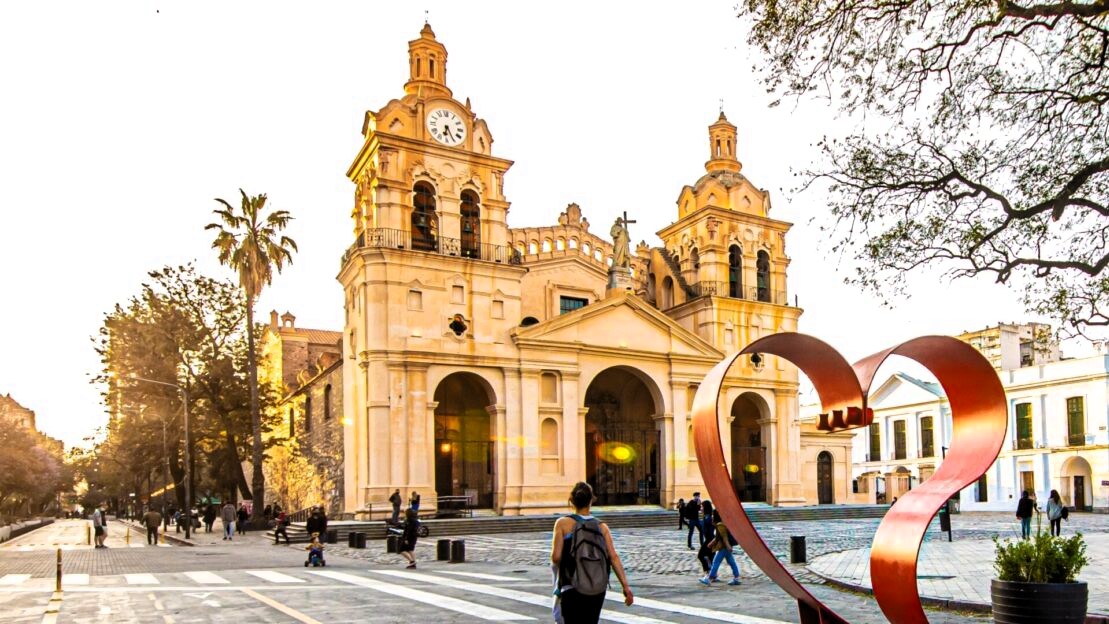 Catedral de Cordoba Plaza San Martin